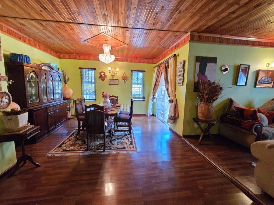4 Bedroom Property for Sale in Cambridge West Eastern Cape